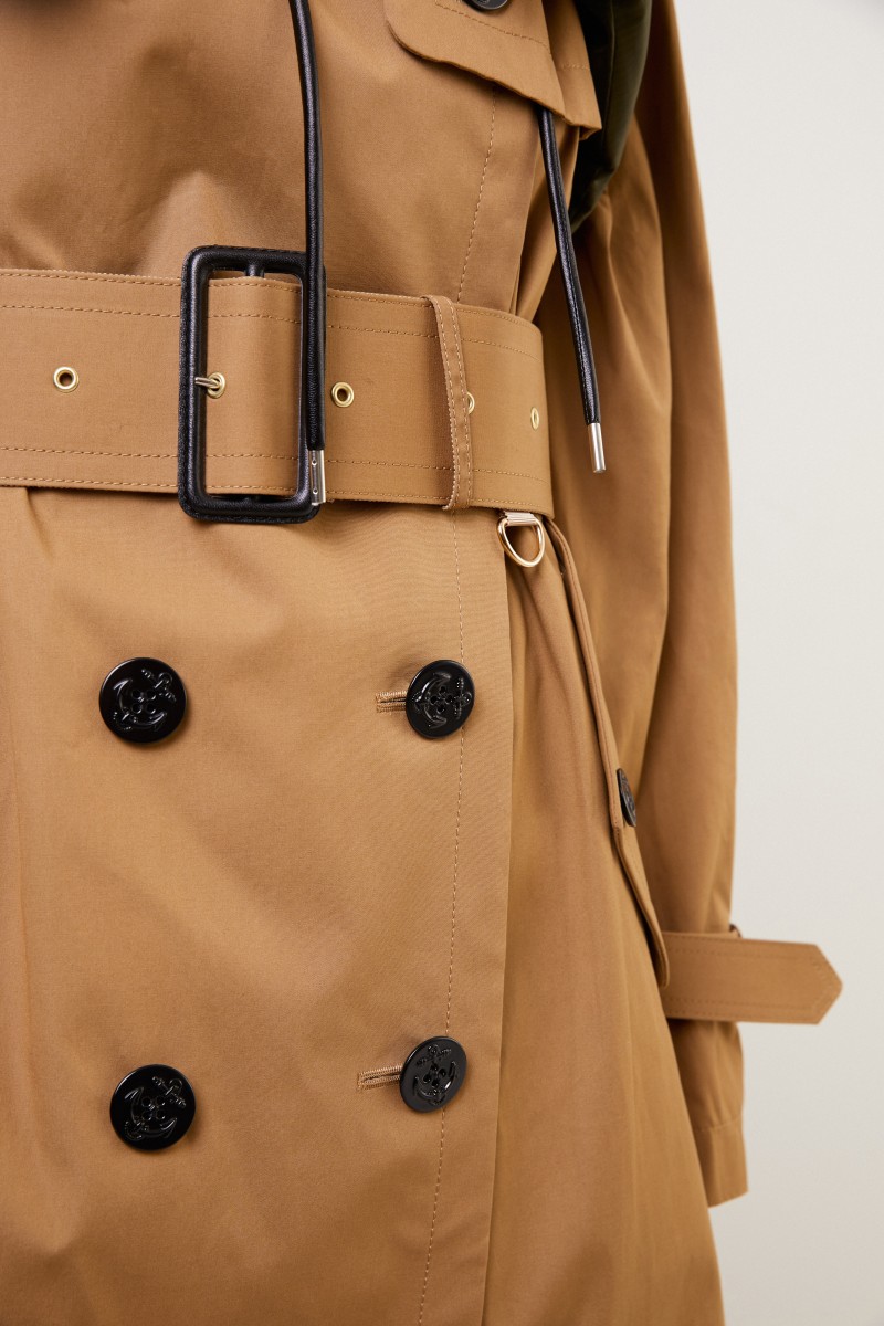 Sacai Trenchcoat mit Westen-Details Beige/Khaki