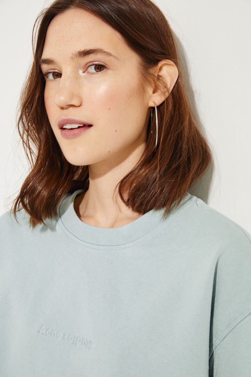 Gecropptes Baumwoll-Sweatshirt Hellblau