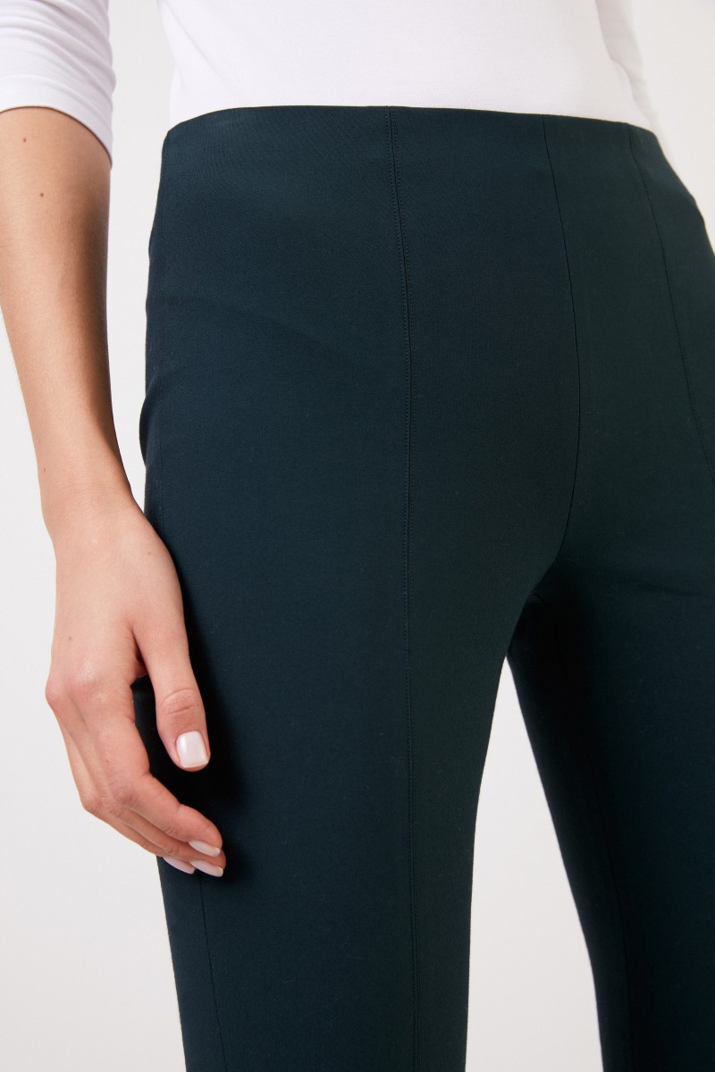 Vince Elastische Hose mit Schlitz Grün