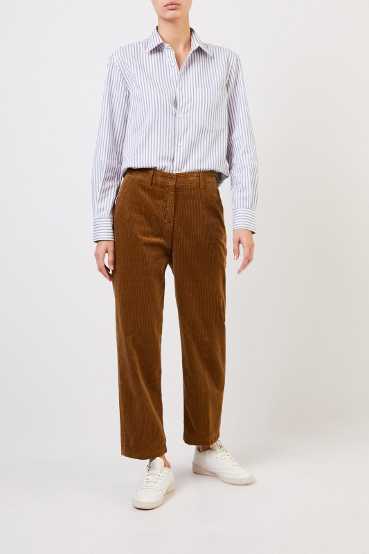 Klassische Cordhose Braun