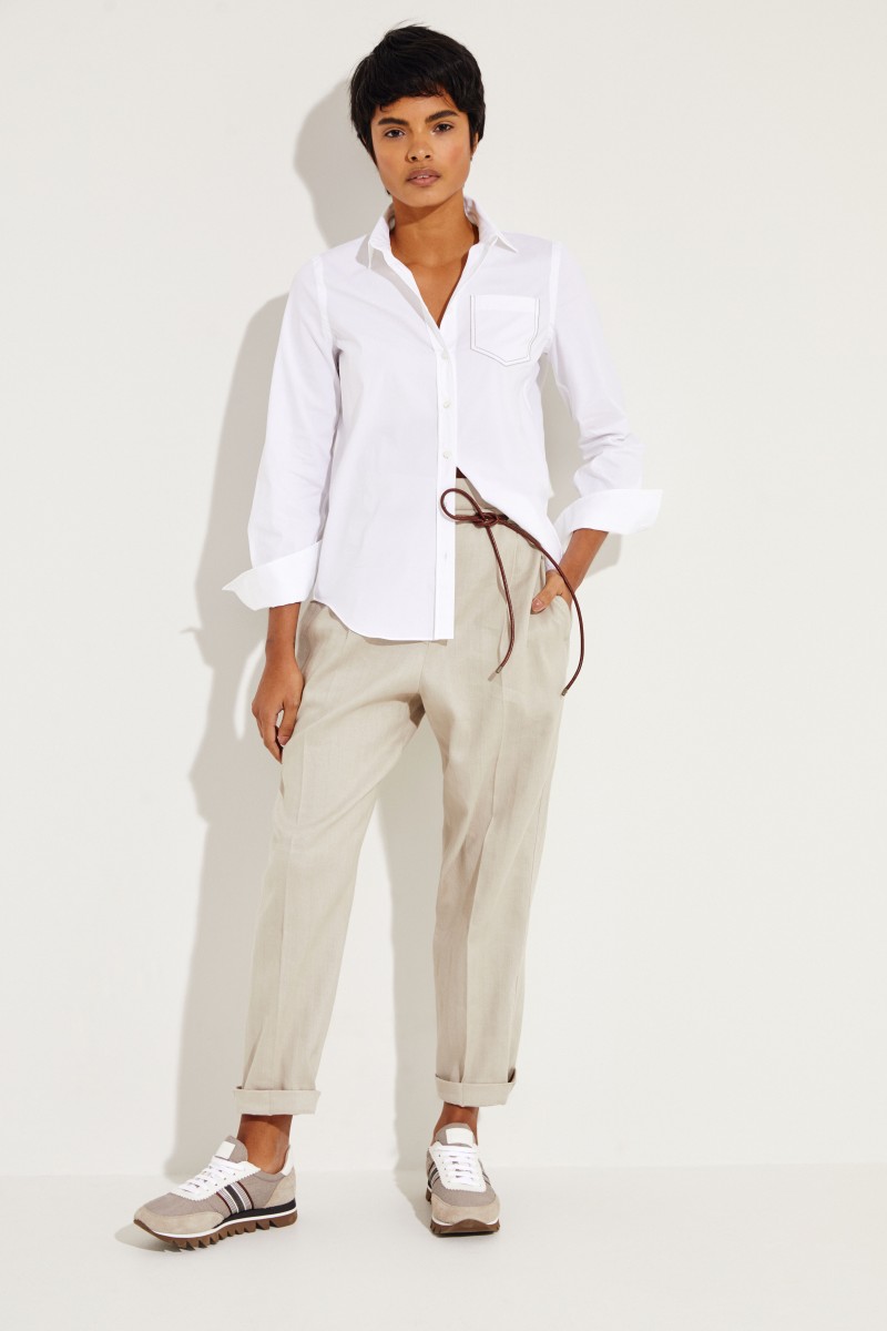 Klassische Bluse mit Perlen-Details Weiß