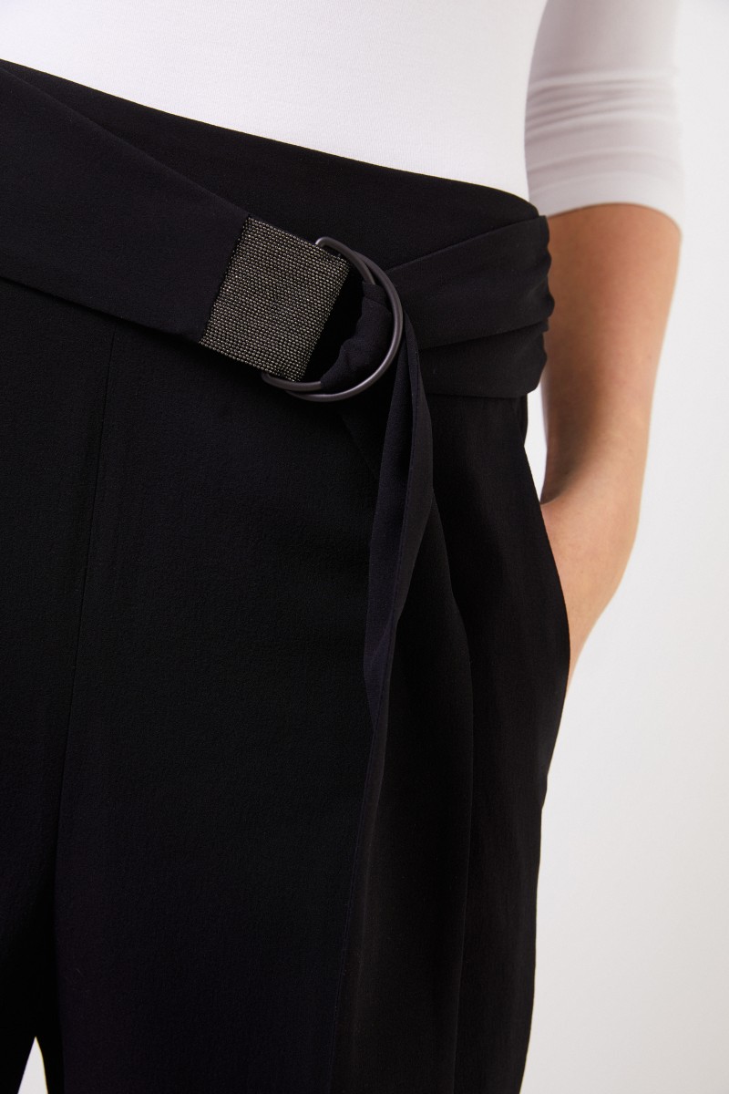 Seiden-Hose mit Bindedetail Schwarz