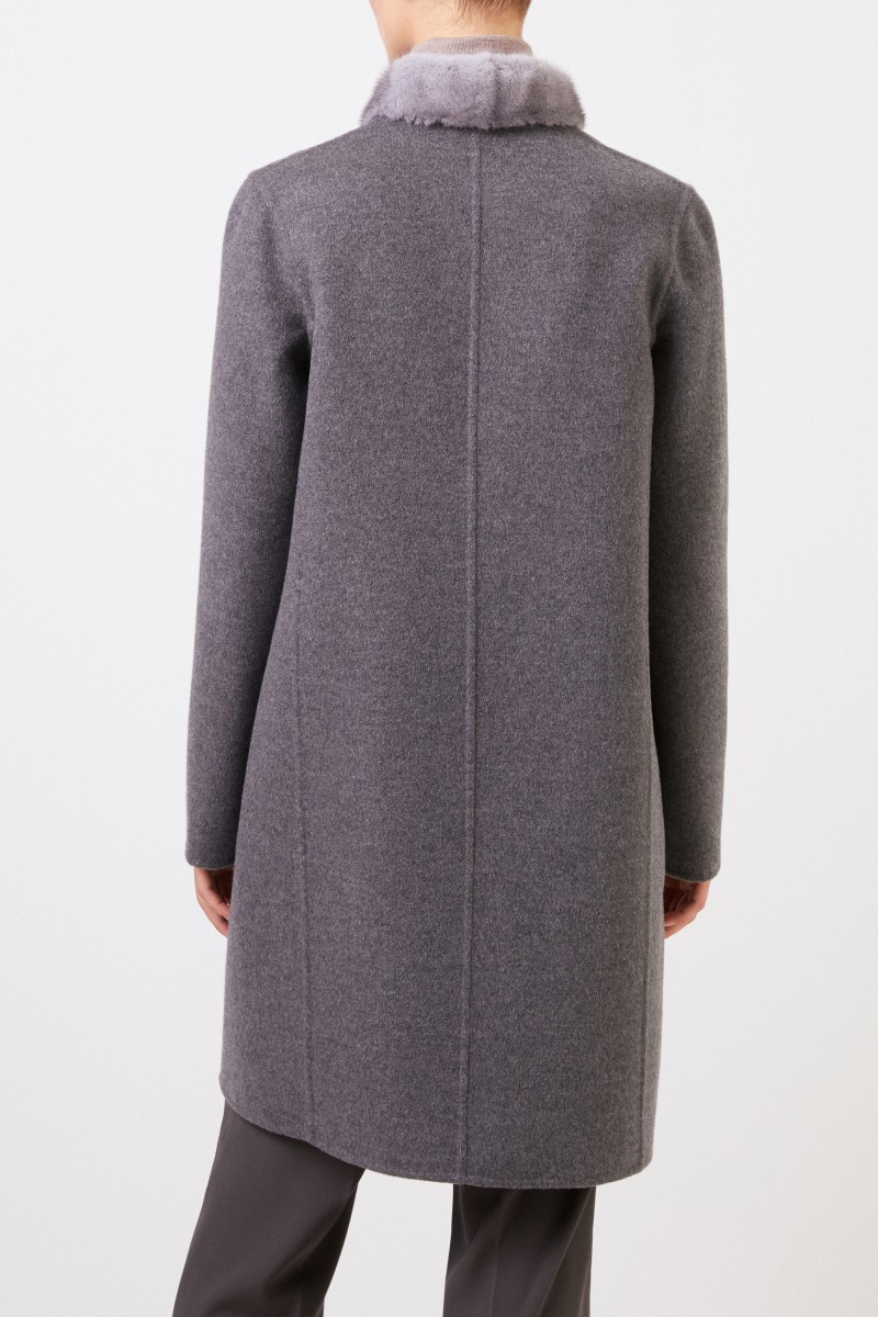 Manzoni 24 Wende-Cashmere-Wollmantel mit Nerzkragen Grau/Hellblau