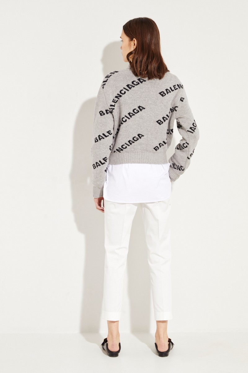 Gecroppter Woll-Pullover mit Logo Grau/Schwarz