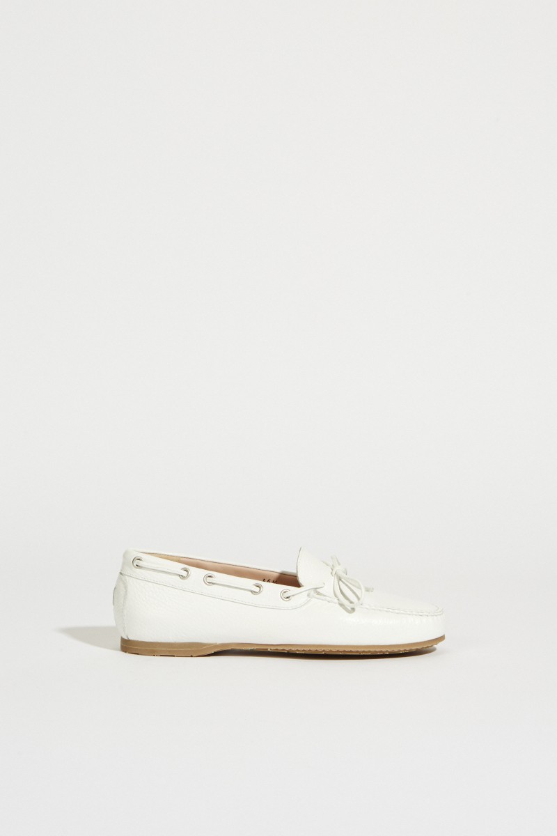 Leder-Schuh mit Schleife Weiß
