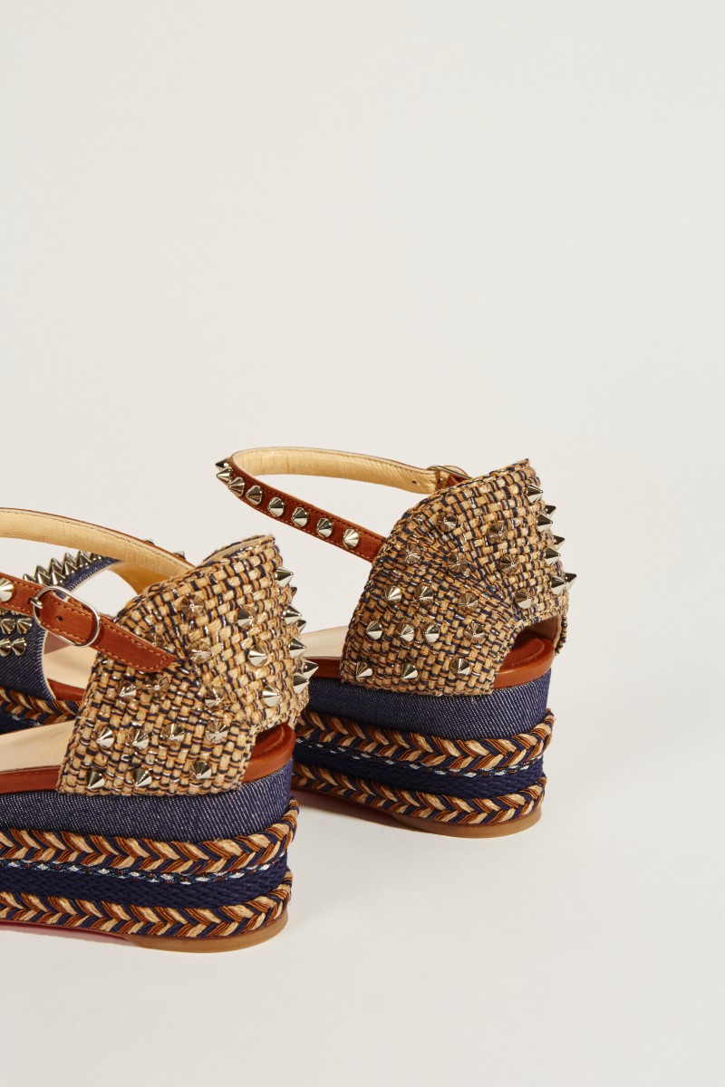 Wedges 'Madmonica 60' mit Nietenbesatz Blau