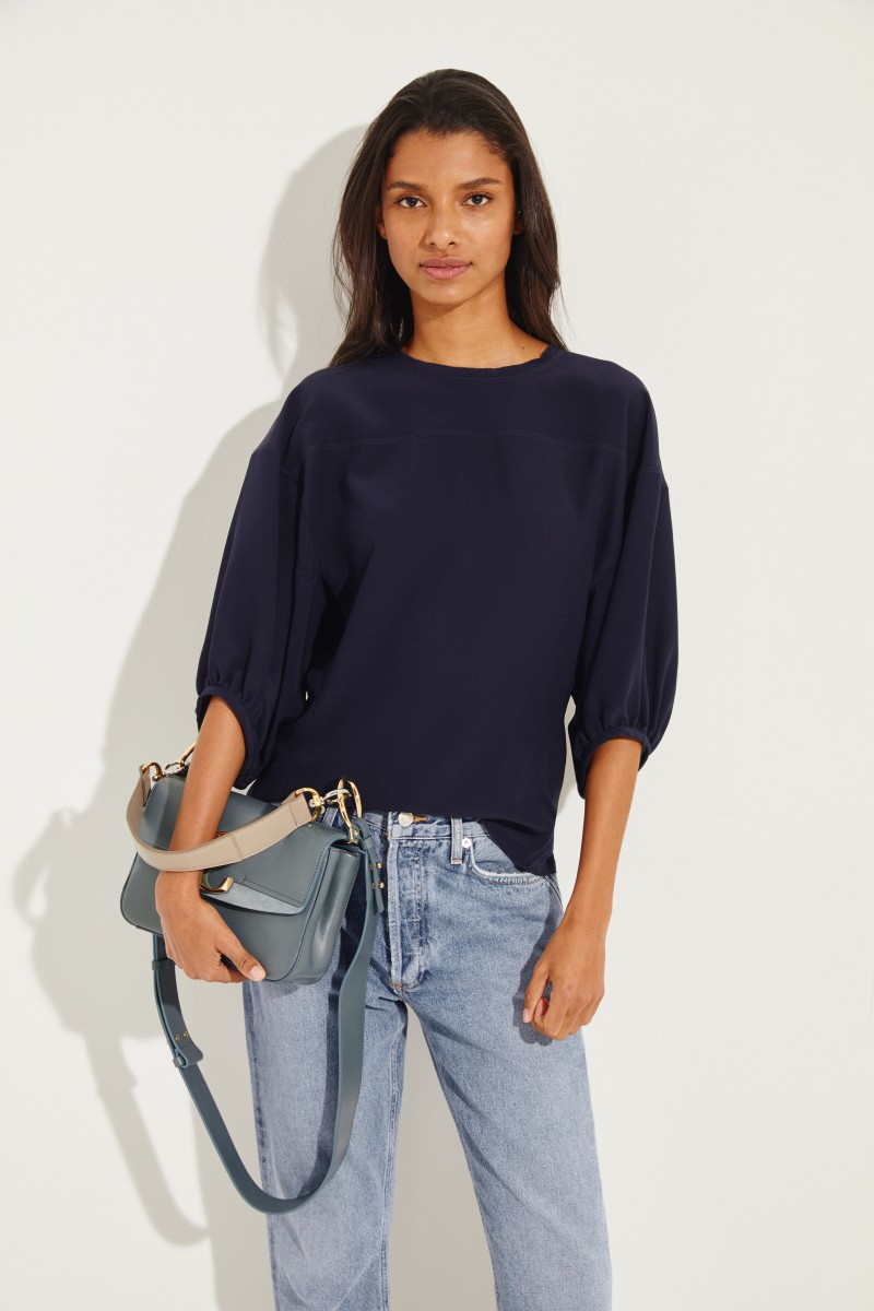 Seidenbluse mit Fledermausärmel Marineblau