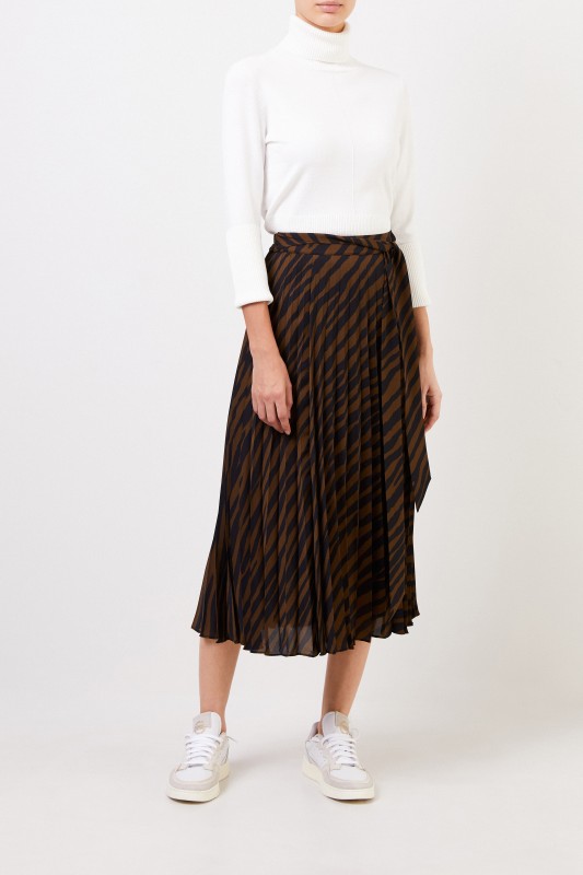 Plissee-Rock mit Print Khaki/Schwarz
