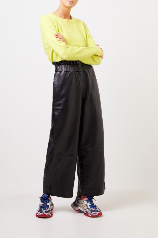 Ganni Lederhose mit elastischem Bund Schwarz