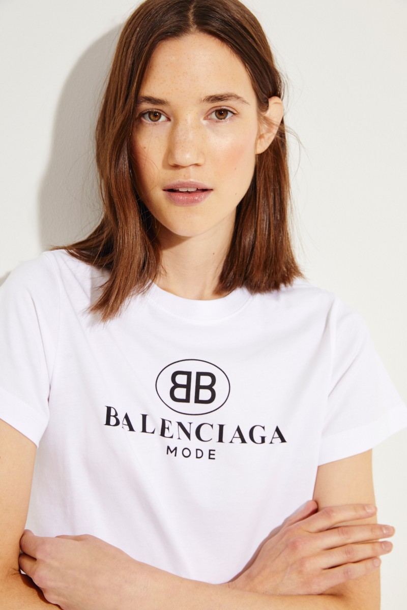 T-Shirt mit einem Logo-Detail Weiß