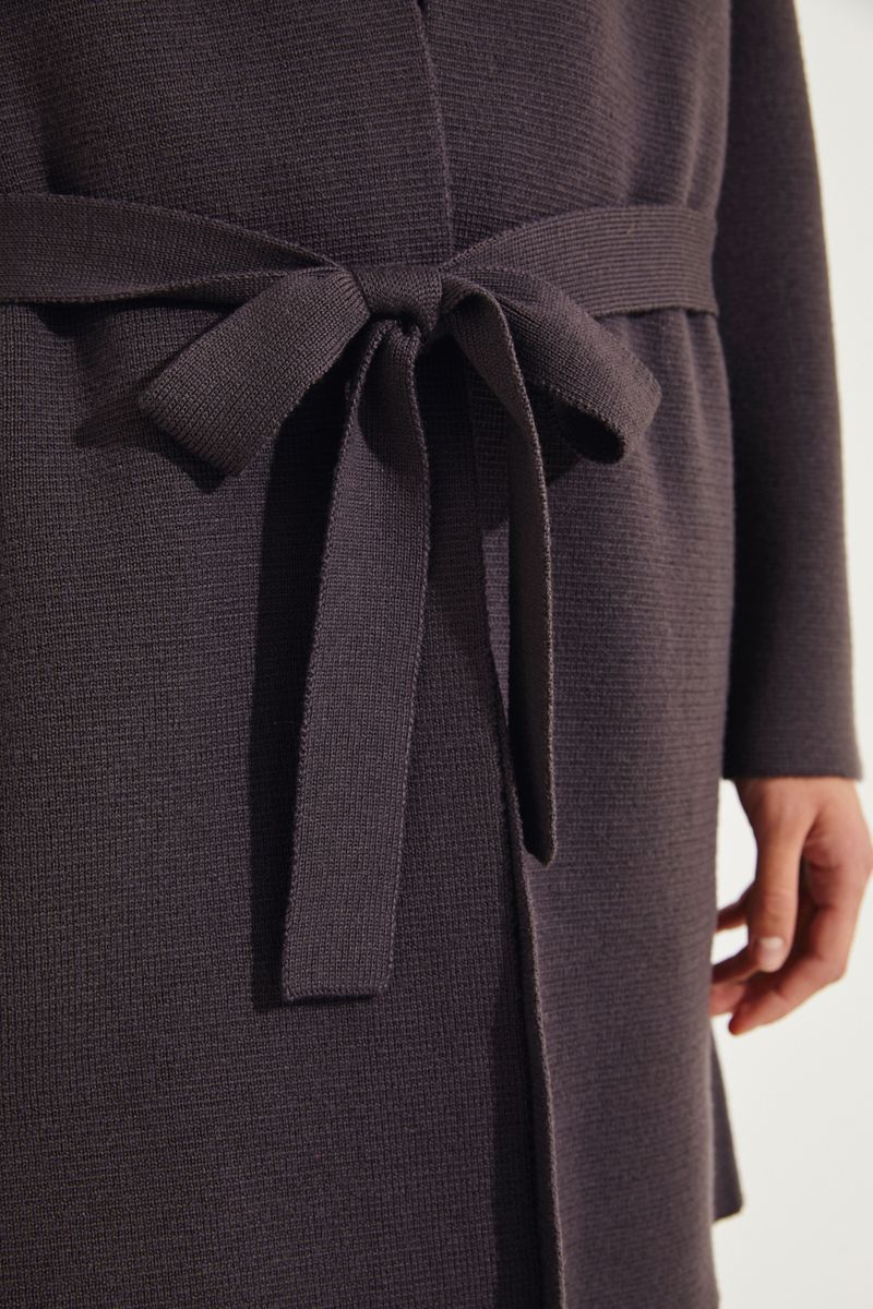 Strickmantel mit Gürtel-Detail Braun