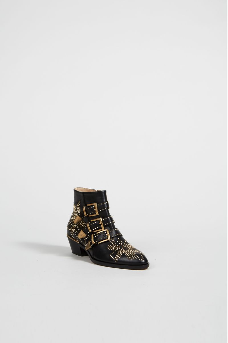 Stiefelette 'Susanna' mit Nieten Schwarz/Gold