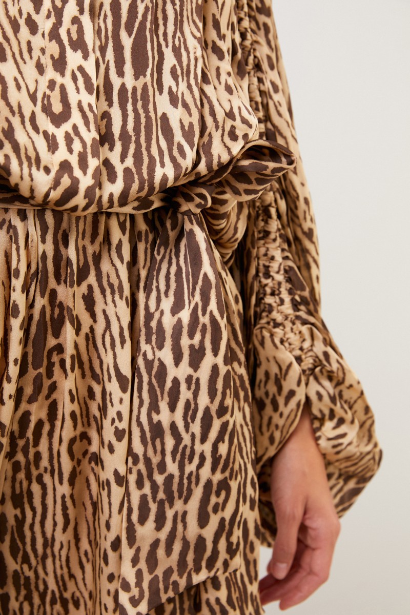 Seiden-Jumpsuit mit Bindedetail Braun