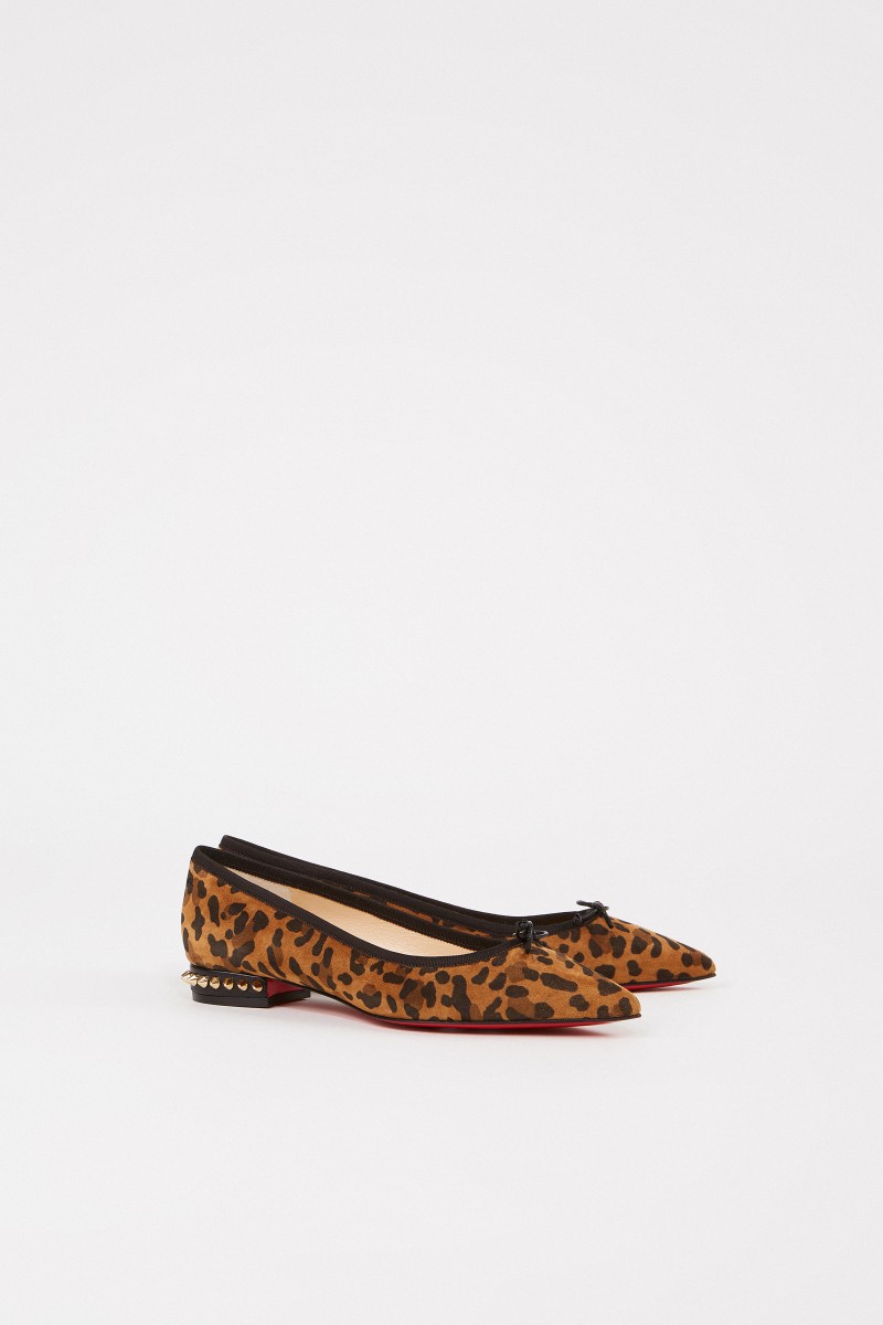 Christian Louboutin Spitzer Veloursleder-Flat 'Hall' mit Leoprint Multi