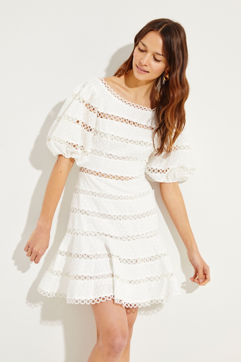 Mini-Kleid mit Volantsaum Crèmeweiß