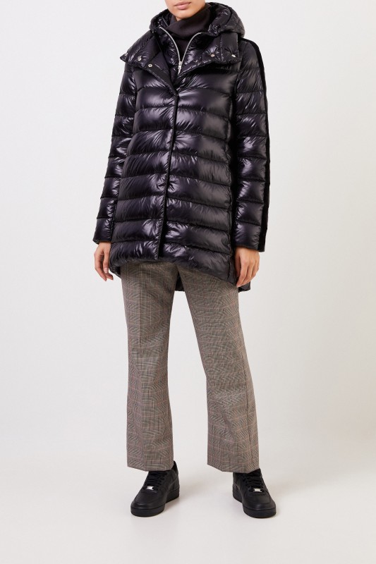 Herno Daunenmantel mit Samt-Details Schwarz