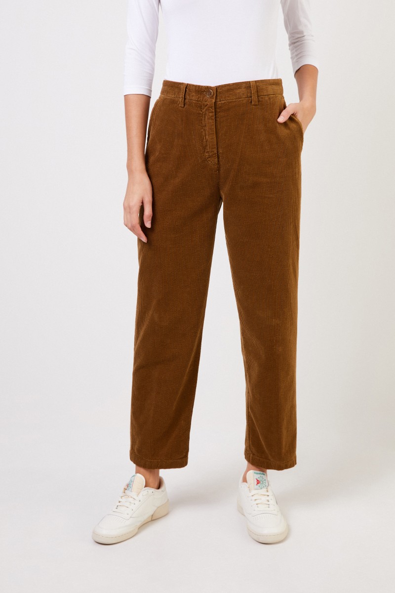 Klassische Cordhose Braun