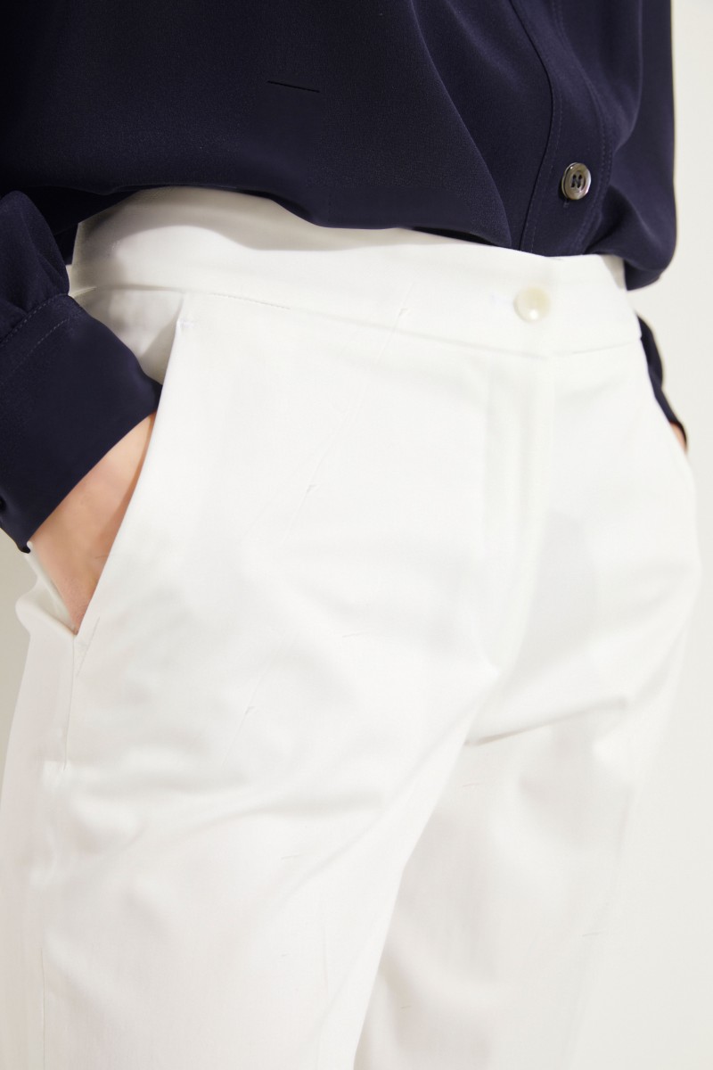 Baumwoll-Hose mit Saumumschlag Weiß