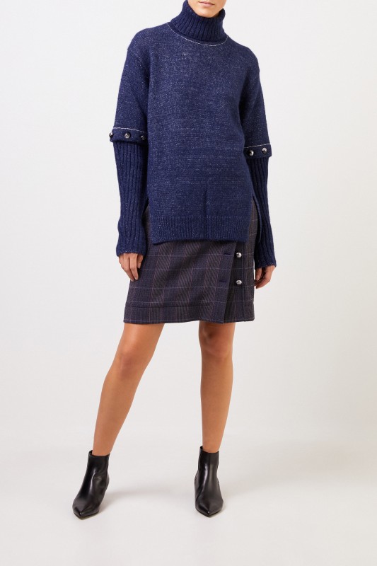 Chloé Alpaka-Seiden-Pullover mit geknöpften Ärmeln Marineblau