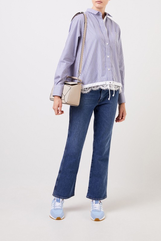 Sacai Gestreifte Bluse mit Spitzendetails Blau/Weiß
