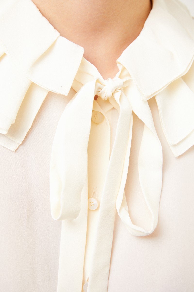 Chloé Seidenbluse mit Rüschenkragen Vanilla Ice