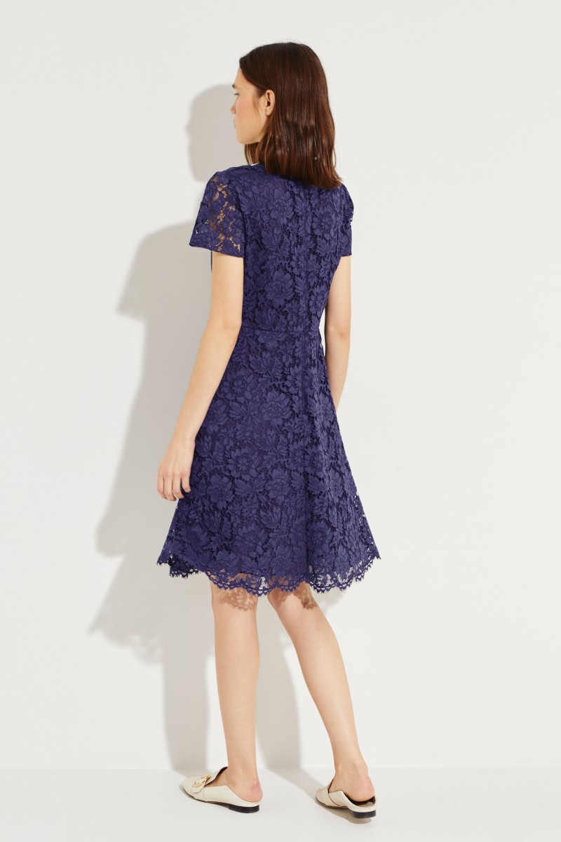 Kurzes Spitzenkleid Blau/Créme