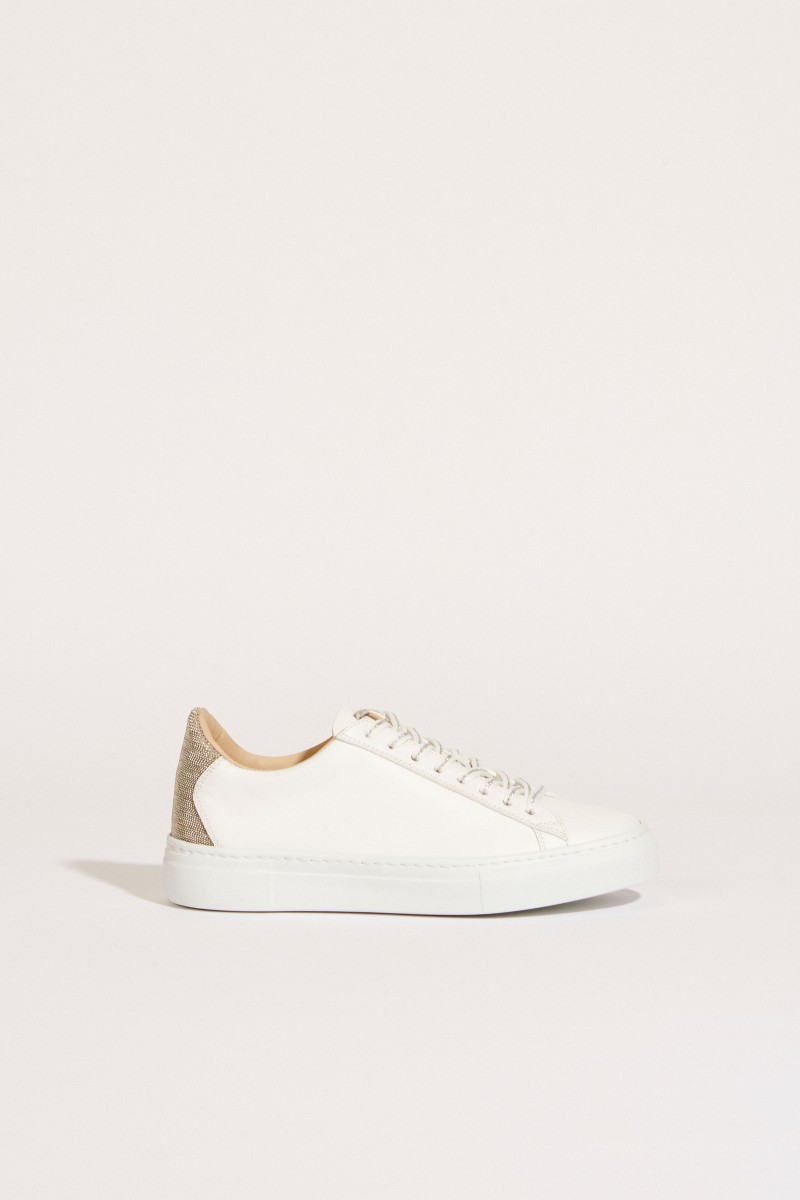Leder-Sneaker mit Perlenverzierung Weiß