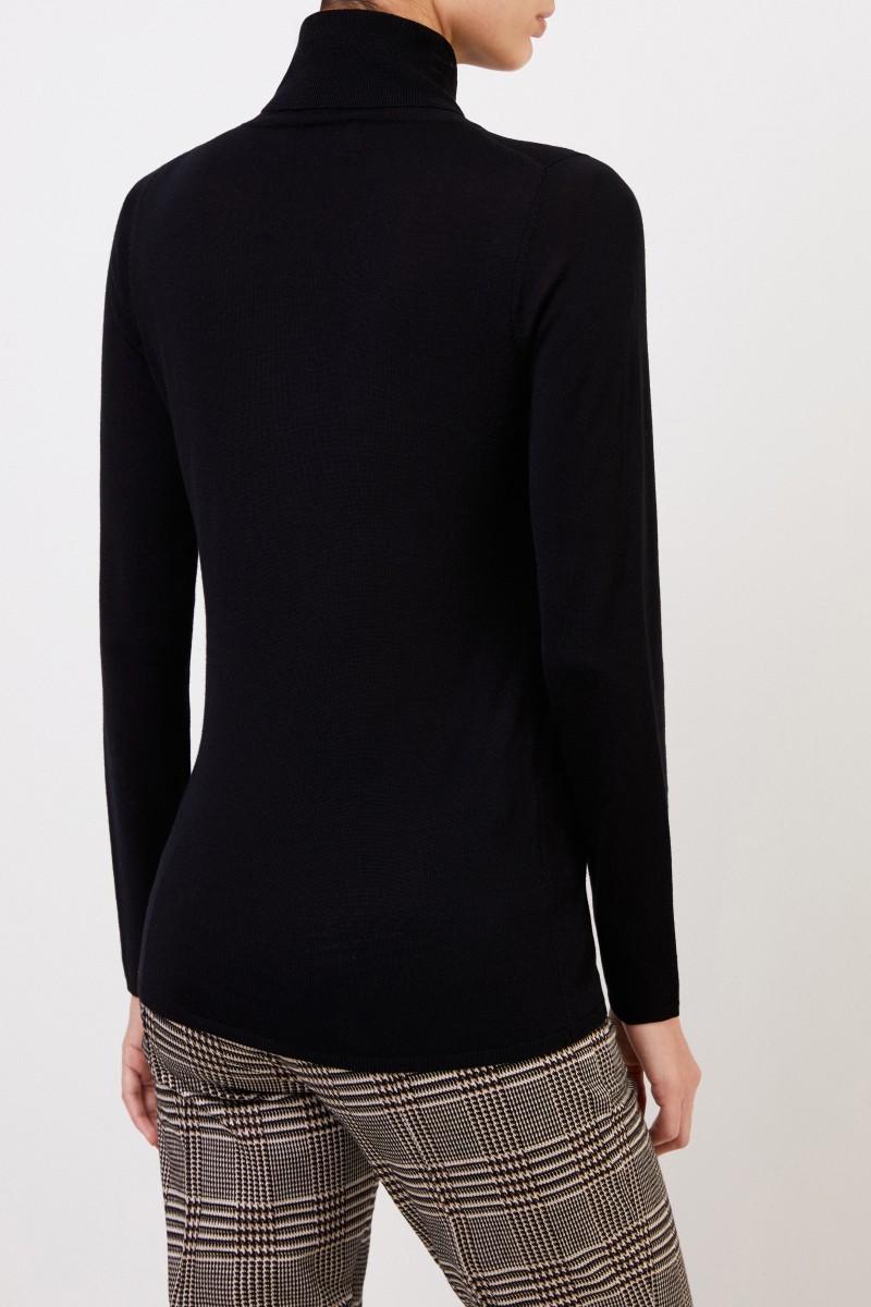 Klassischer Rollkragenpullover Schwarz