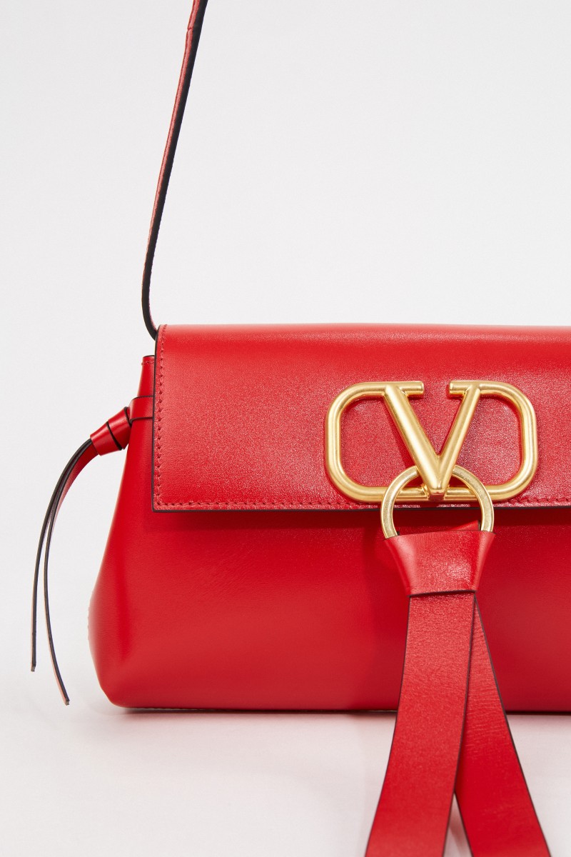 Tasche mit V-Logo Rot