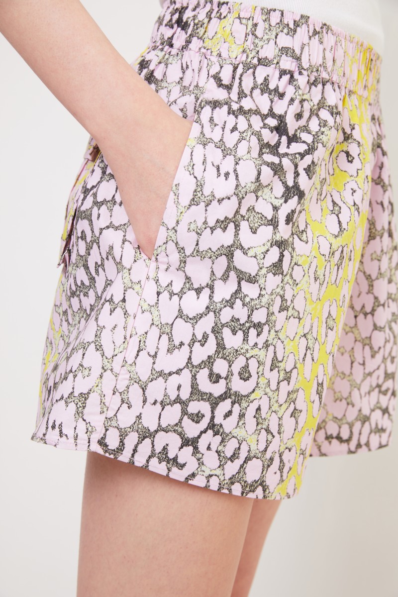 Baumwoll-Shorts mit Leoprint Violett/Gelb