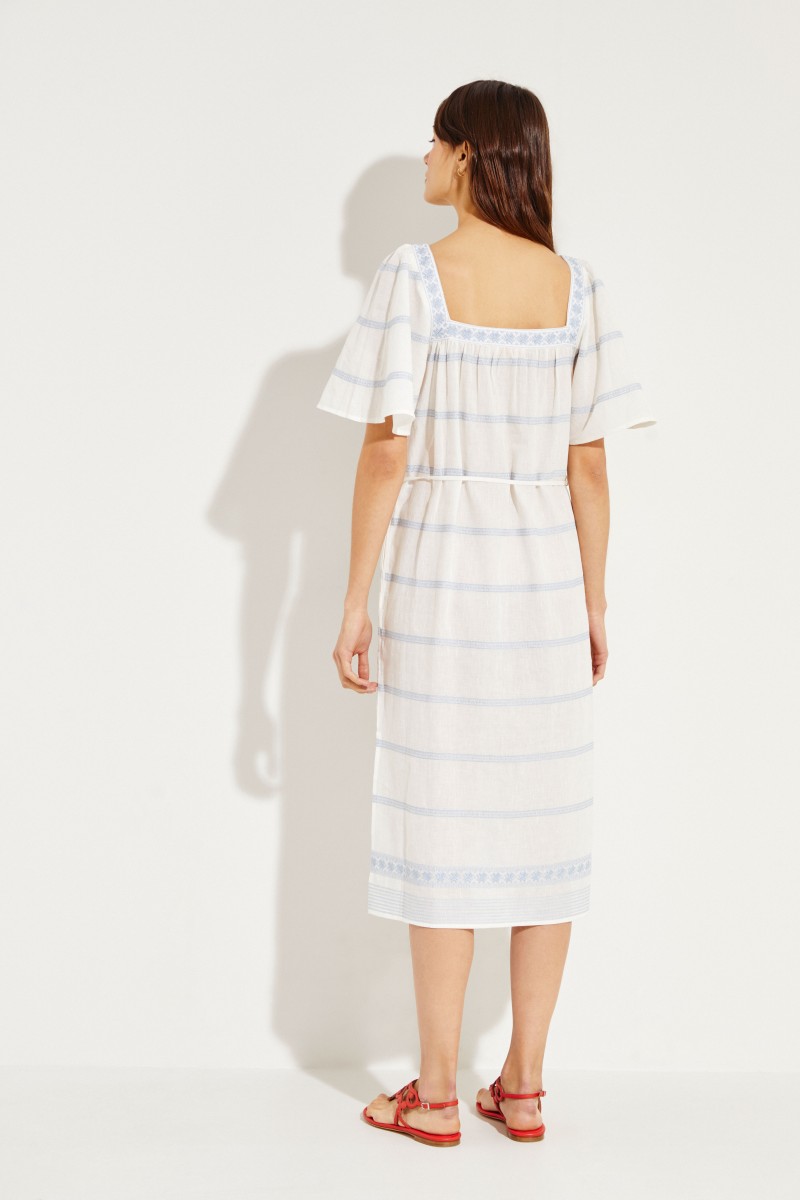 Langes Kleid mit Stickerei Weiß/Blau