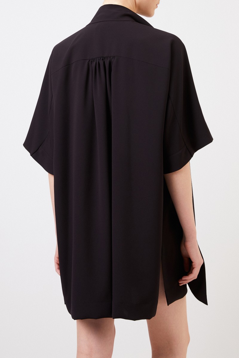 Kurzes Kleid mit Schluppendetail Schwarz