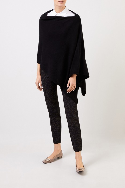Cashmere-Poncho Schwarz