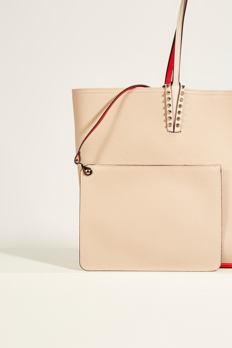 Christian Louboutin Shopper mit Nietendetails 'Cabata' Rosé