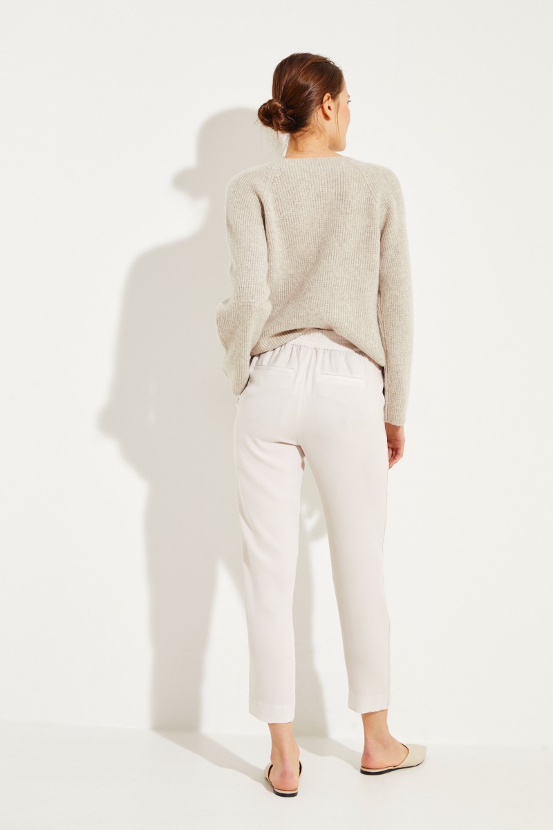 Hose mit seitlichen Streifen Beige