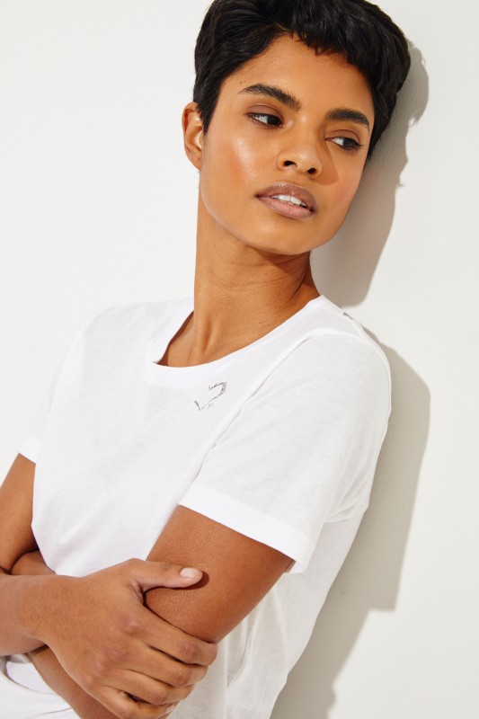T-Shirt mit einem Logo-Detail Weiß