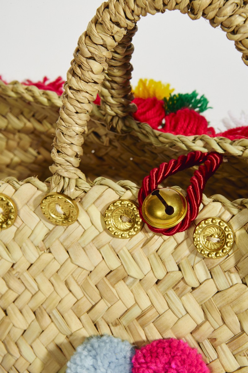 Korb-Tasche mit Pompoms Multi