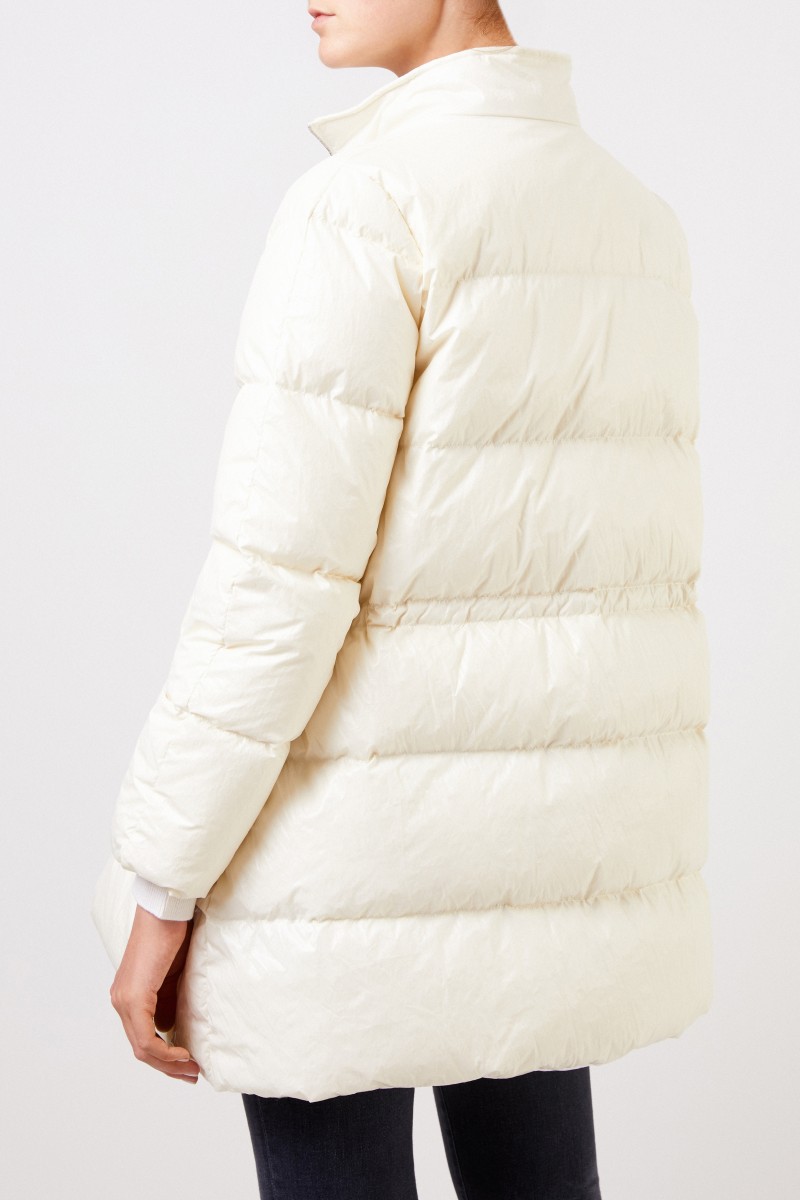 Fabiana Filippi Daunenjacke mit Perlenverzierung Crème