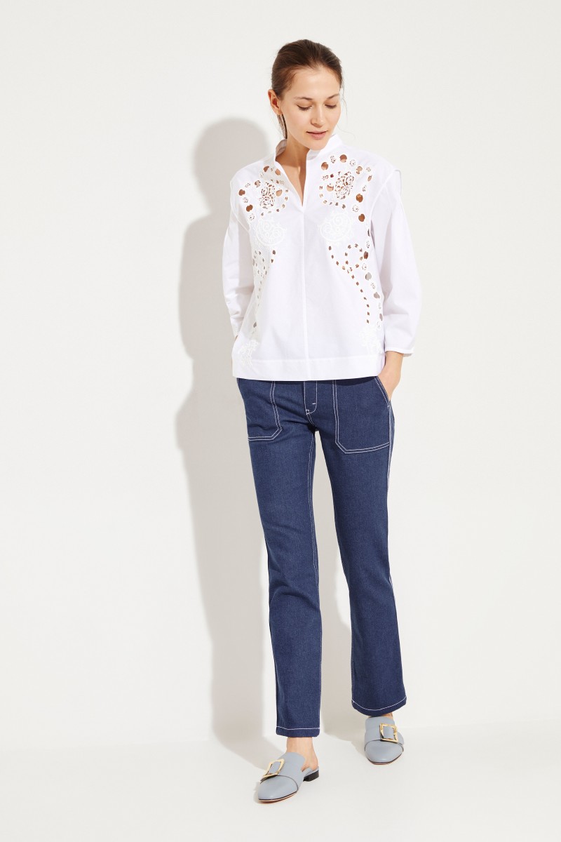 Baumwoll-Bluse mit Lock-Stickerei Weiß
