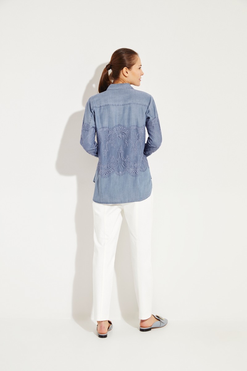 Bluse mit Spitzendetails Blau