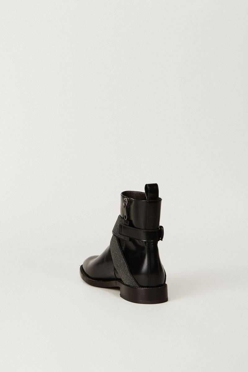 Leder-Boots mit Schmuckschließe