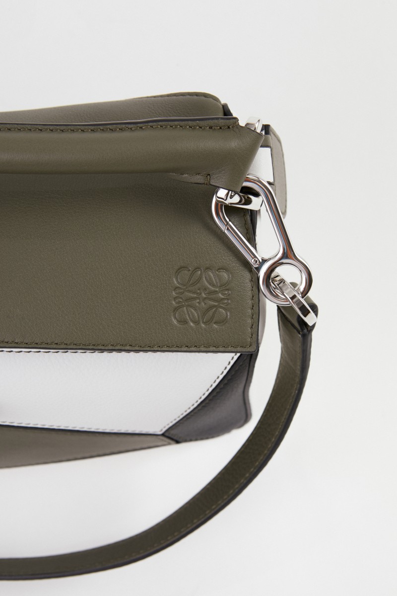 Loewe Tasche 'Puzzle Bag Small' Khaki/Weiß