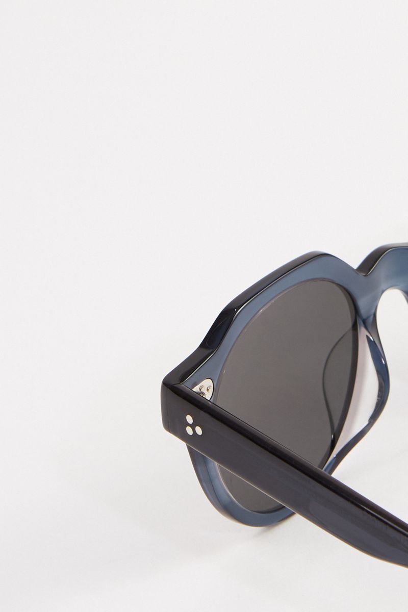 Oliver Peoples Sonnenbrille 'Avri' Blau