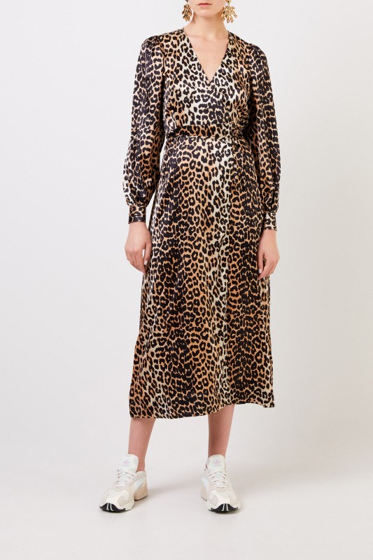 Ganni Seiden-Wickelkleid mit Leoprint Multi