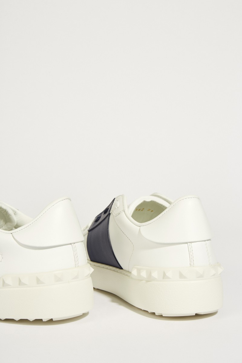 Sneaker mit Nieten-Details Weiß/Marineblau