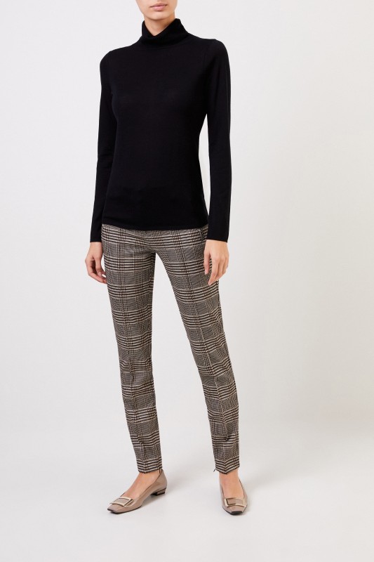Klassischer Rollkragenpullover Schwarz