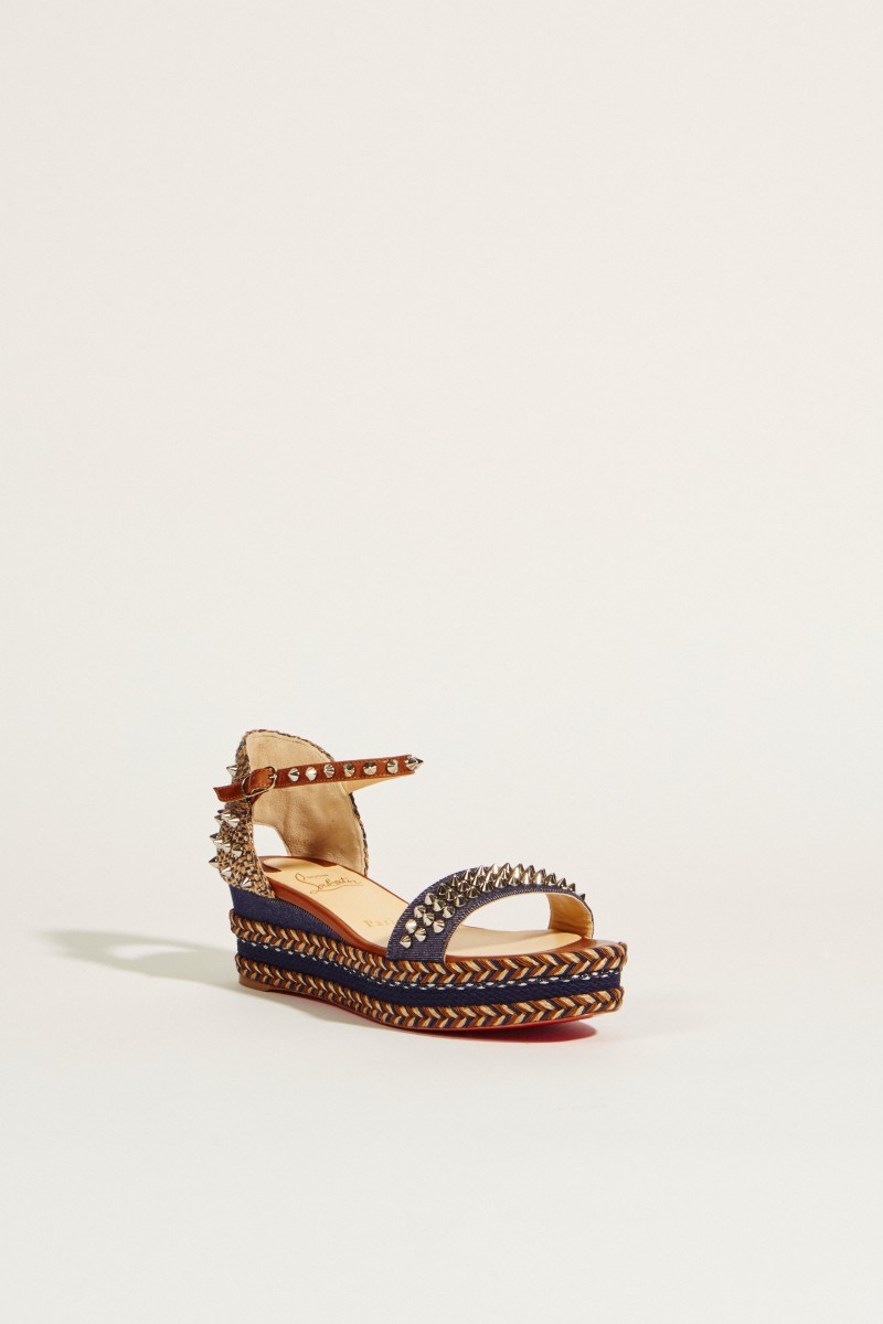 Wedges 'Madmonica 60' mit Nietenbesatz Blau