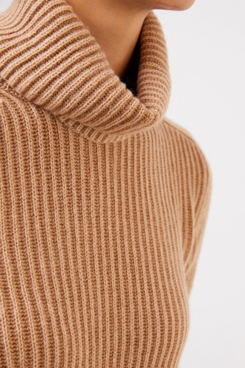 Iris von Arnim Cashmere-Pullover 'Seille' mit Rollkragen Camel