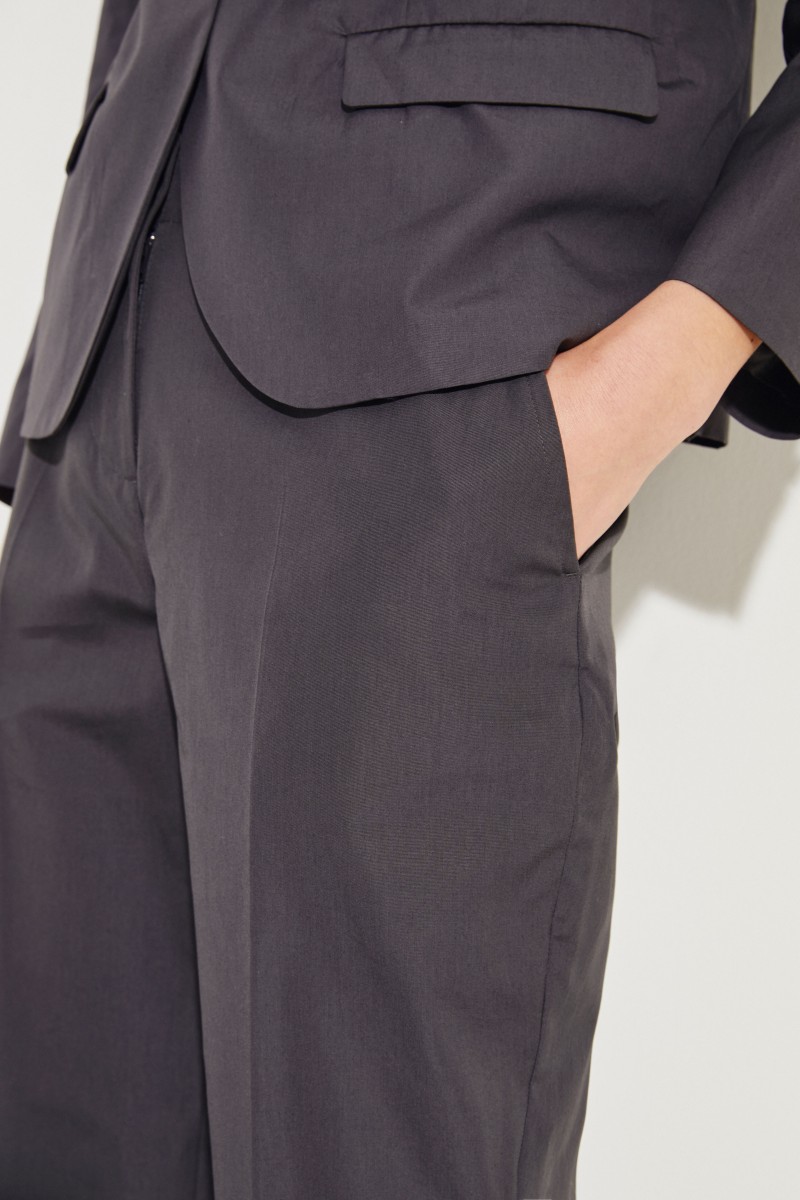 Baumwoll-Hose mit weitem Bein Grau