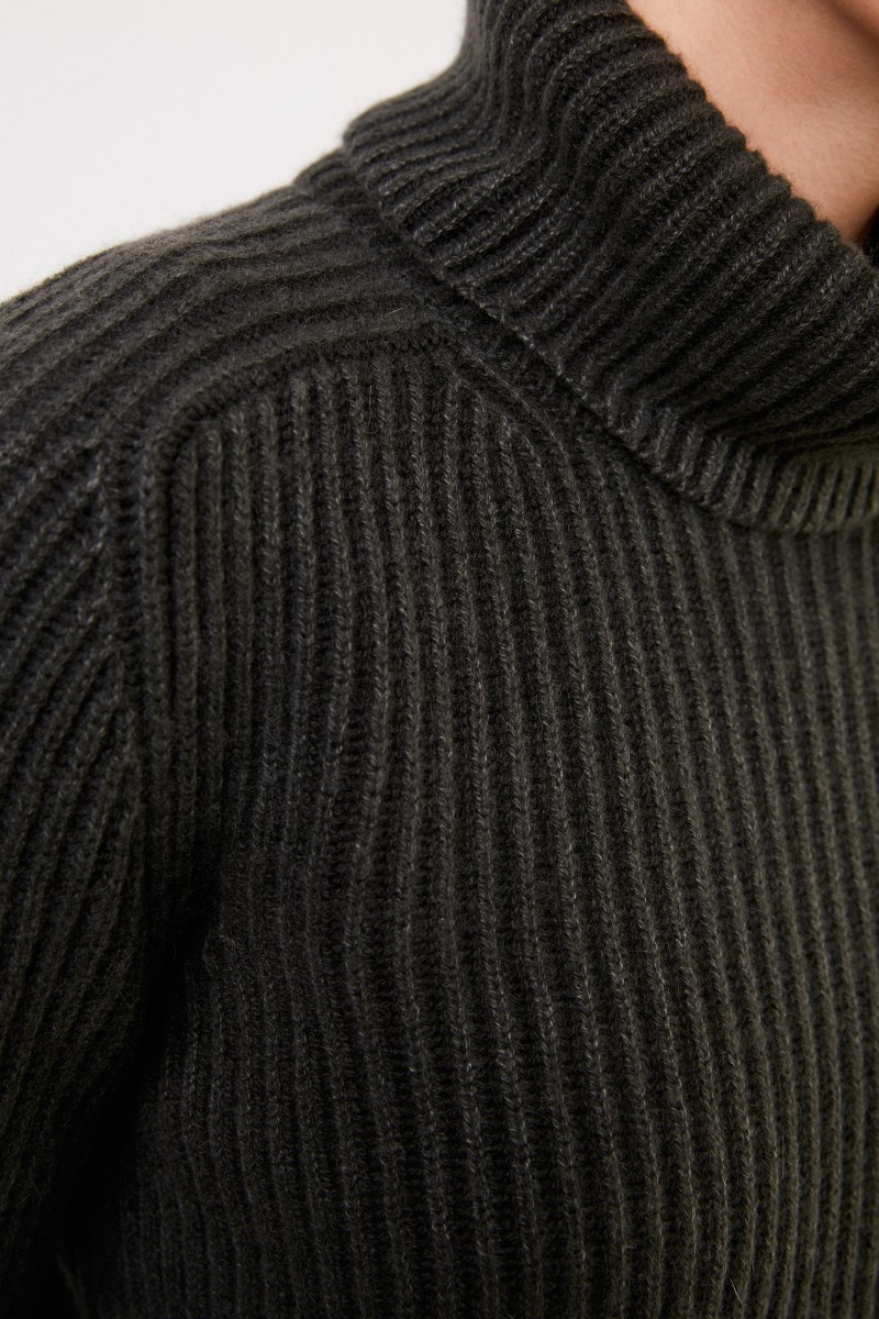 Iris von Arnim Cashmere-Pullover 'Seille' mit Rollkragen Dunkelgrün